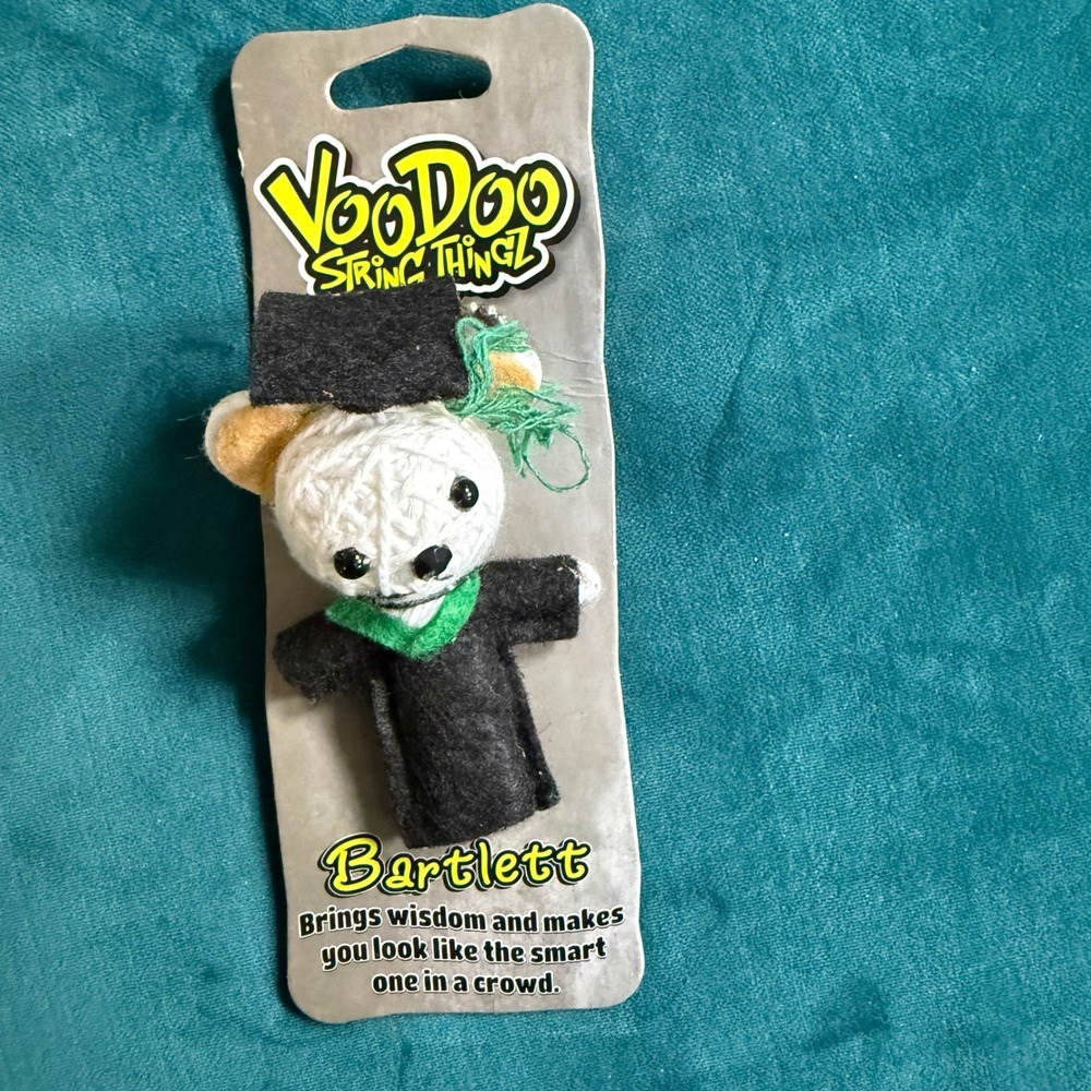 VooDoo String Thingz Bartlett Graduation Bear Keychain Charm‎ Collectible